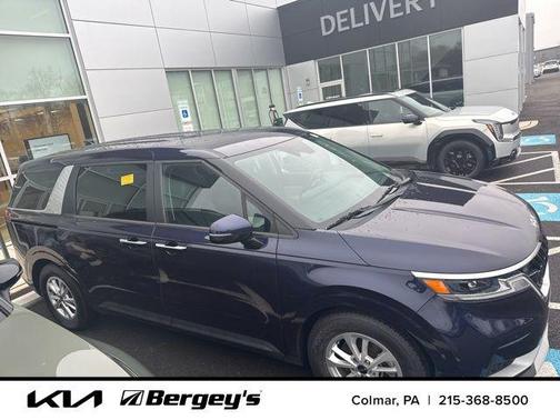 2022 Kia Carnival LXS