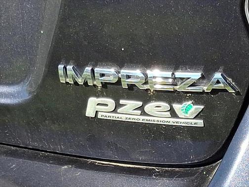 2013 Subaru Impreza 2.0i Premium