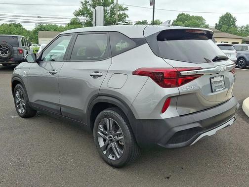 2023 Kia Seltos LX