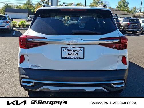 2023 Kia Seltos S