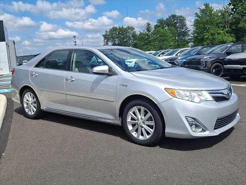 2012 Toyota Camry Hybrid XLE