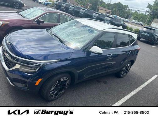 Dark Ocean Blue/White Roof 2024 Kia Seltos SX Turbo