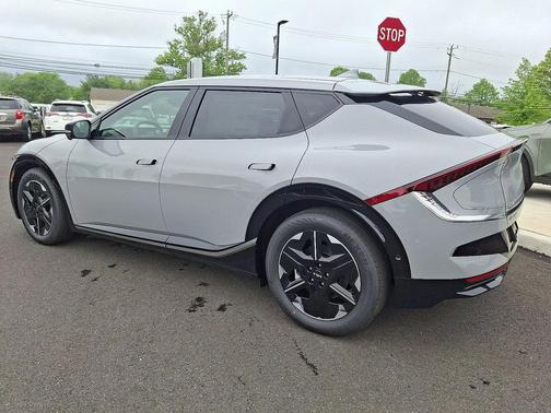 2025 Kia EV6 Wind