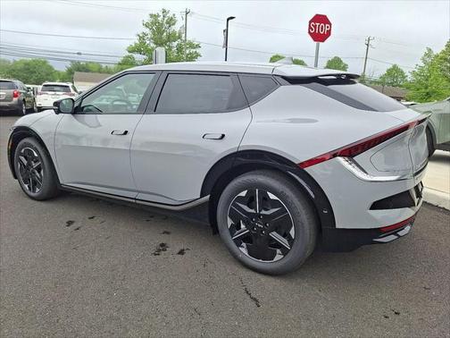 2025 Kia EV6 Wind