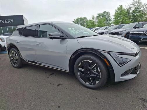 2025 Kia EV6 Wind