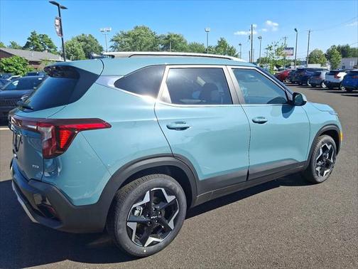 2025 Kia Seltos EX