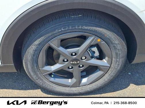 Snow White Pearl 2026 Kia K4 LXS