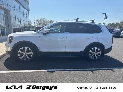 Glacial White Pearl 2022 Kia Telluride EX