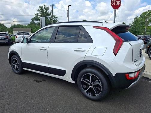 2025 Kia Niro EX