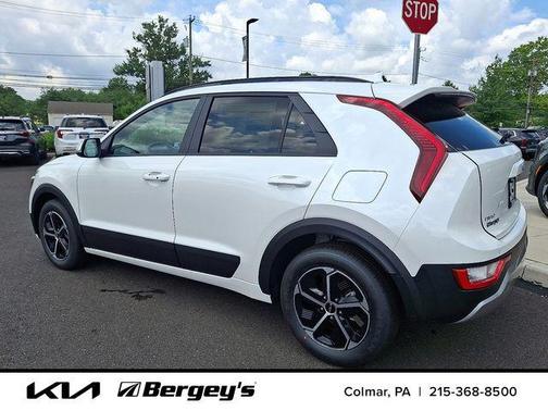 2025 Kia Niro EX