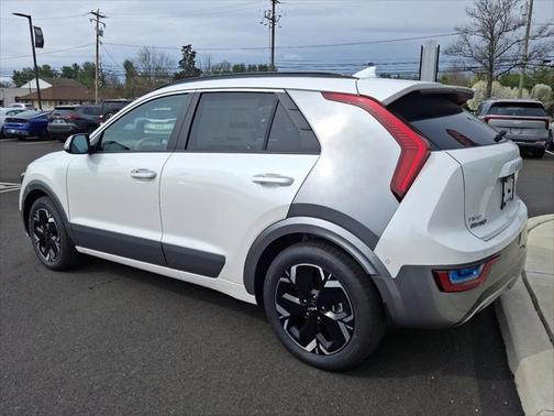 2025 Kia Niro EV Wave