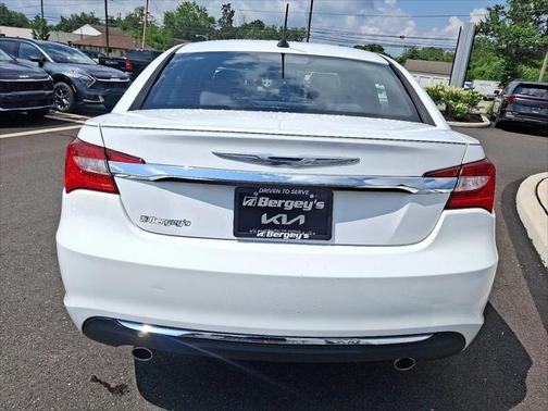 2012 Chrysler 200 Touring