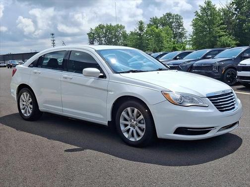 2012 Chrysler 200 Touring