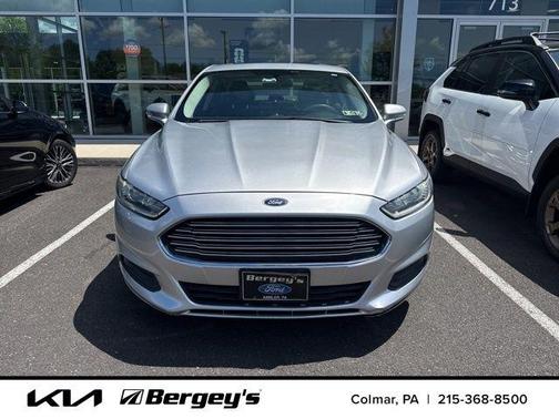 Ingot Silver 2014 Ford Fusion SE