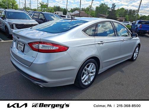 Ingot Silver 2014 Ford Fusion SE