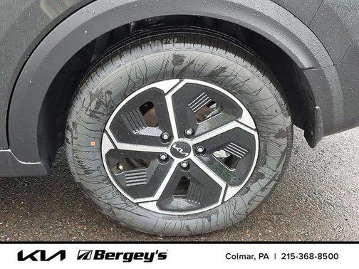 Interstellar Gray 2026 Kia Niro LX