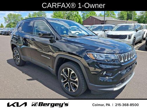 Diamond Black Crystal Pearlcoat 2023 Jeep Compass Limited