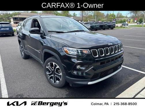Diamond Black Crystal Pearlcoat 2023 Jeep Compass Limited