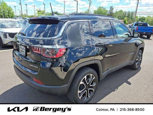 Diamond Black Crystal Pearlcoat 2023 Jeep Compass Limited