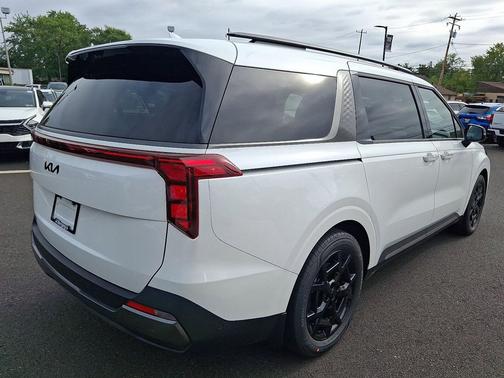 2026 Kia Carnival SX