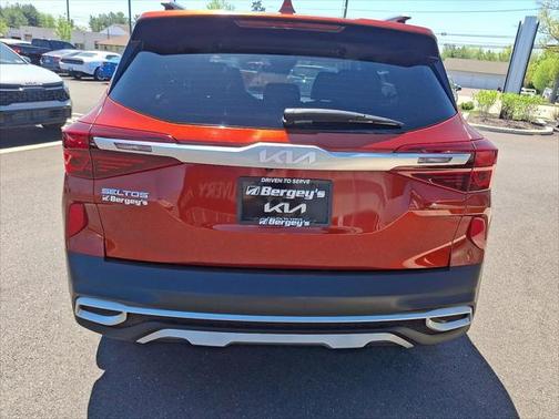2022 Kia Seltos S