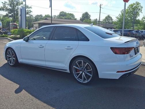 2018 Audi A4 2.0T Premium Plus
