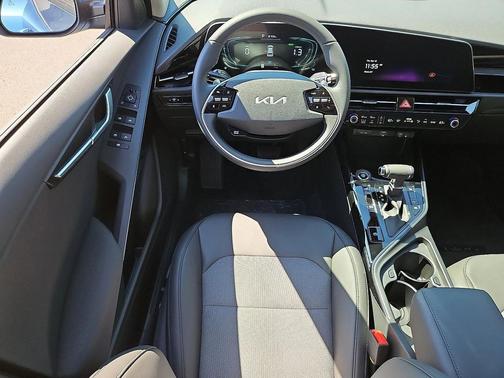 2025 Kia Niro EX