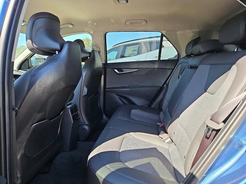 2025 Kia Niro EX