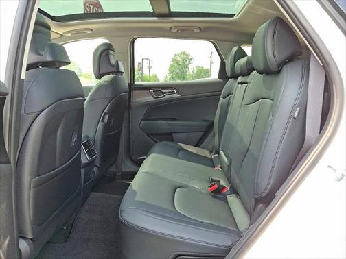 2025 Kia Sportage Hybrid EX