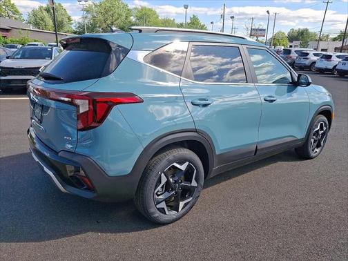 2025 Kia Seltos EX