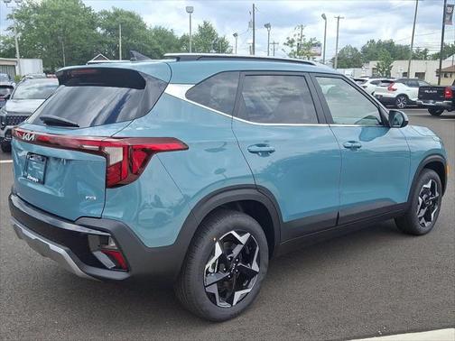 2025 Kia Seltos EX