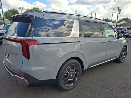 2026 Kia Carnival SX