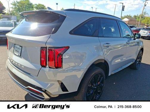 2022 Kia Sorento SX