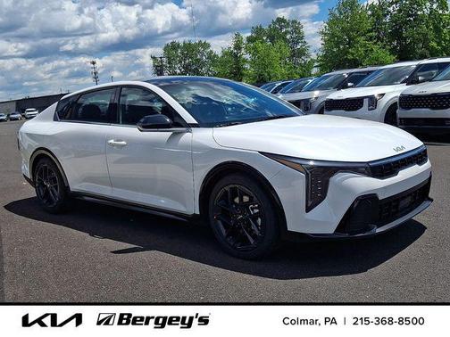 Snow White Pearl 2026 Kia K4 GT-Line Turbo
