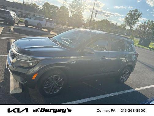 Gravity Gray 2022 Kia Seltos S