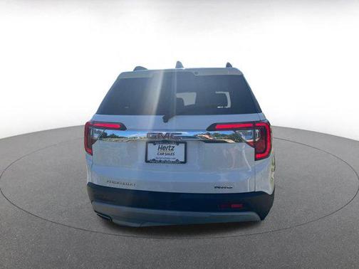 2023 GMC Acadia AWD SLT