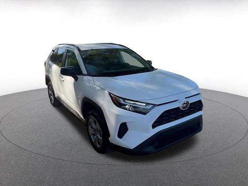 2025 Toyota RAV4 Hybrid LE
