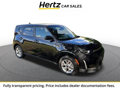 Fusion Black 2025 Kia Soul LX