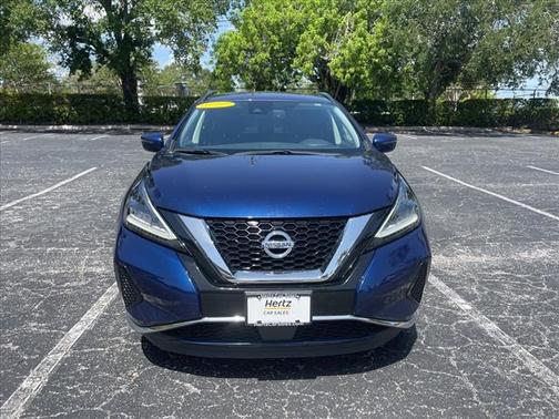 Photo 2 of 27 of 2020 Nissan Murano SV