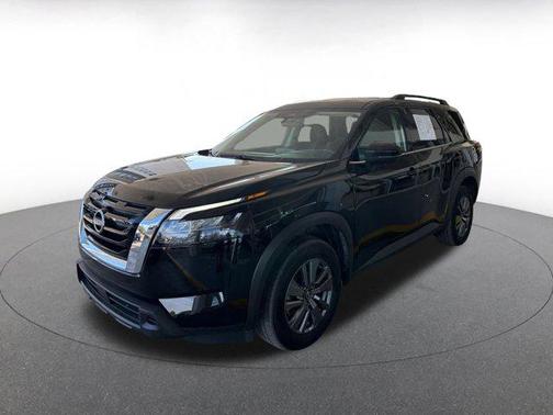 2025 Nissan Pathfinder SV 4WD