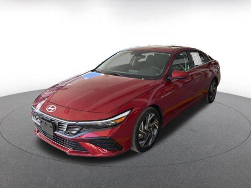 2025 Hyundai ELANTRA SEL