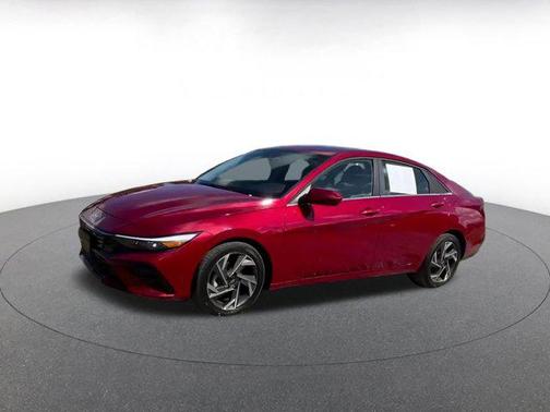 2025 Hyundai ELANTRA SEL