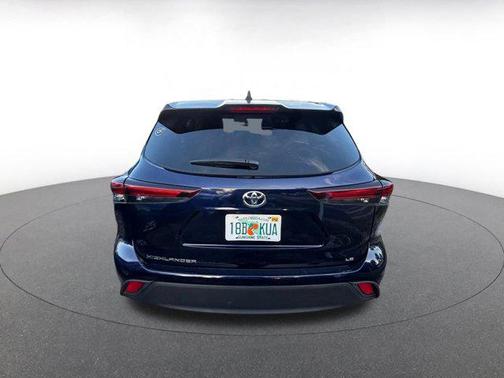 2025 Toyota Highlander LE