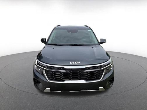 Gravity Gray 2025 Kia Seltos S