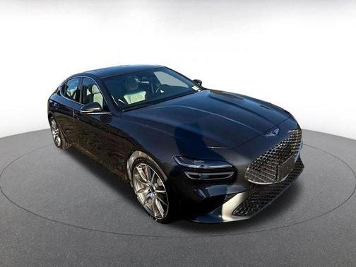 2025 Genesis G70 2.5T RWD
