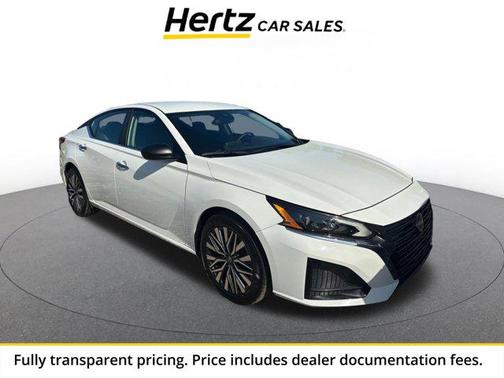 Glacier White 2025 Nissan Altima SV FWD