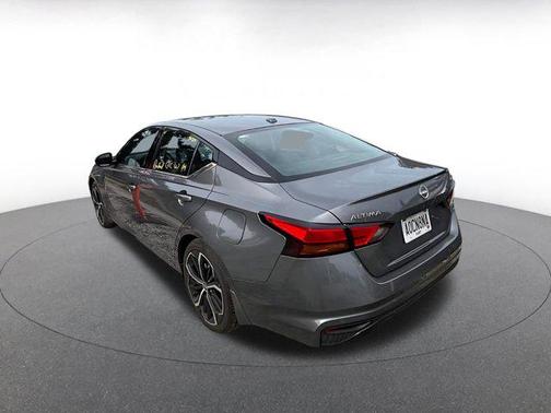 2025 Nissan Altima SR FWD