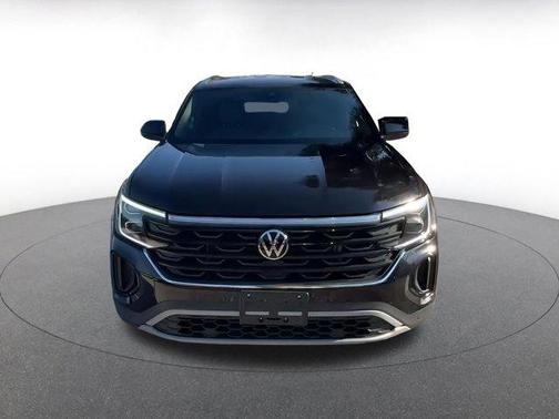 2025 Volkswagen Atlas Cross Sport 2.0T SE w/Technology 4MOTION