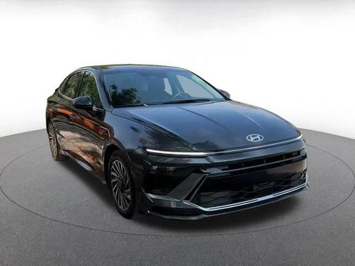 2024 Hyundai SONATA Hybrid SE