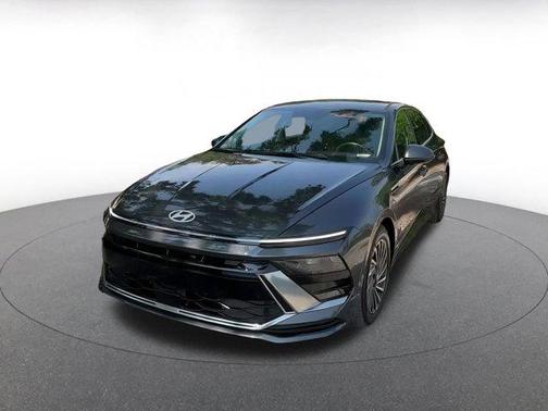 2024 Hyundai SONATA Hybrid SE